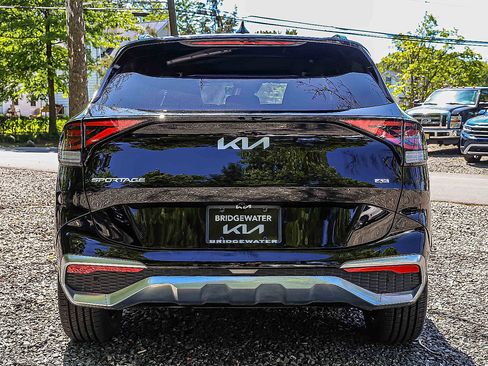 Certified 2024 Kia Sportage SX AWD/4WD image 5