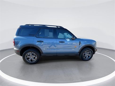 Used 2024 Ford Bronco Sport Badlands image 9