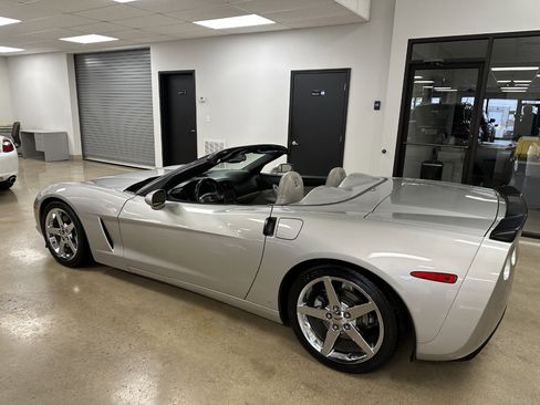 Used 2008 Chevrolet Corvette Convertible w/ Preferred Equipment Group image 68