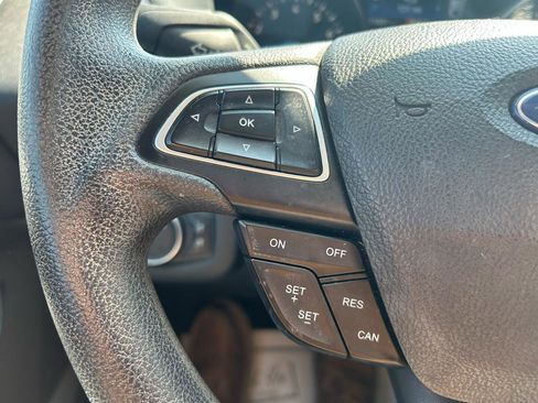 Used 2018 Ford Escape SE image 18