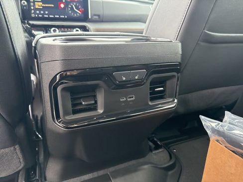 Certified 2026 GMC Sierra 3500 AT4 w/ AT4 Premium Plus Package image 33