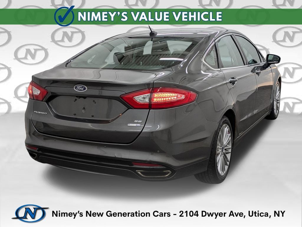 Used 2015 Ford Fusion SE w/ Equipment Group 202A AWD/4WD image 2