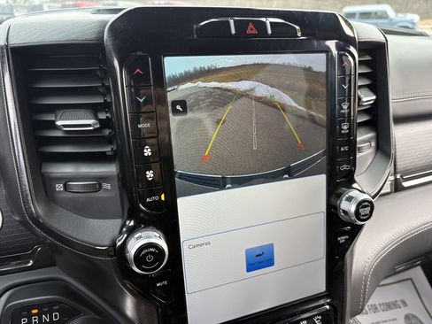 Used 2022 RAM 1500 Limited w/ Cold Weather Group image 37