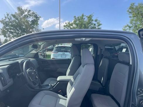 Used 2020 Chevrolet Colorado W/T w/ WT Convenience Package RWD image 10