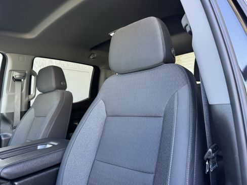 Certified 2025 Chevrolet Silverado 1500 Custom AWD/4WD image 13