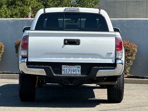 Used 2023 Toyota Tacoma TRD Off-Road AWD/4WD image 8