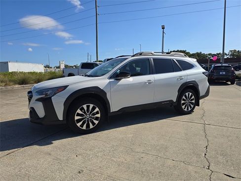 Certified 2023 Subaru Outback Limited image 2