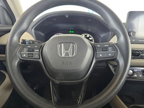 Used 2024 Honda HR-V LX image 8