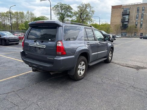 Used 2006 Toyota 4Runner SR5 AWD/4WD image 2