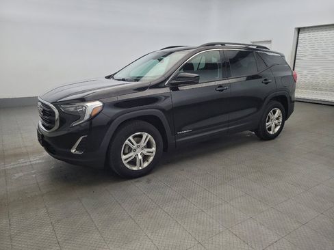 Used 2018 GMC Terrain SLE w/ Driver Convenience Package image 2