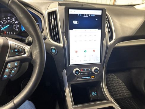 Used 2022 Ford Edge SEL w/ Convenience Package image 20