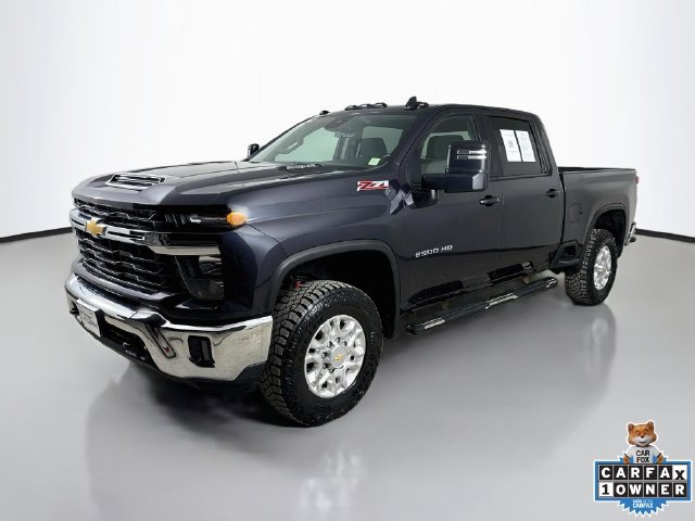 Used 2024 Chevrolet Silverado 2500 LT w/ Convenience Package AWD/4WD image 9