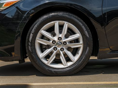 Used 2015 Toyota Avalon XLE Premium FWD image 27