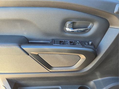 Used 2021 Nissan Titan PRO-4X w/ Pro-4x Convenience Package image 22