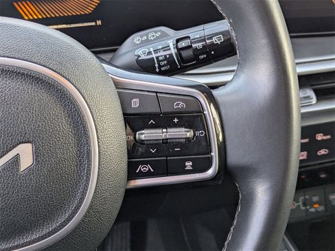 Used 2024 Kia Sorento S image 20