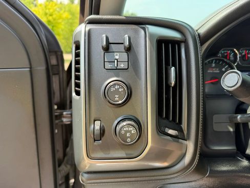 Used 2015 Chevrolet Silverado 2500 LTZ w/ LTZ Plus Package AWD/4WD image 17