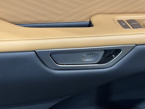 New 2026 Lexus ES 500e AWD/4WD image 15