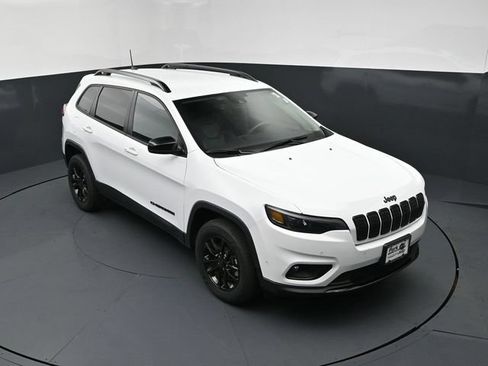 Used 2023 Jeep Cherokee Altitude Lux AWD/4WD image 16
