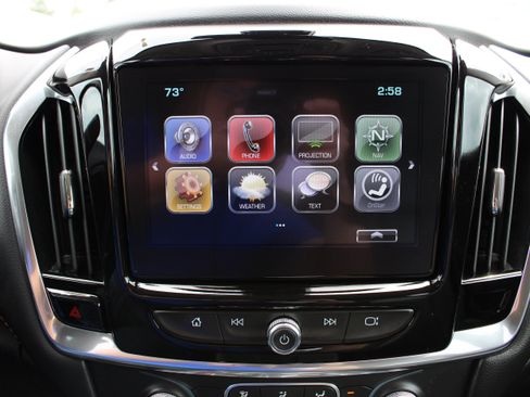 Used 2019 Chevrolet Traverse LT w/ LT Premium Package FWD image 18