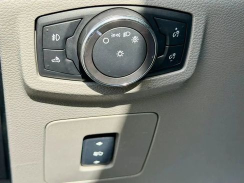Used 2017 Ford F150 XLT w/ Equipment Group 302A Luxury AWD/4WD image 25
