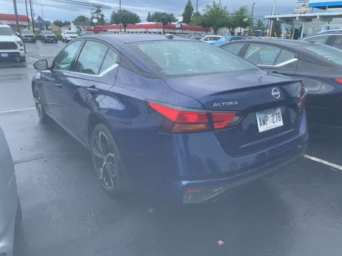 Used 2024 Nissan Altima 2.5 SR FWD image 2