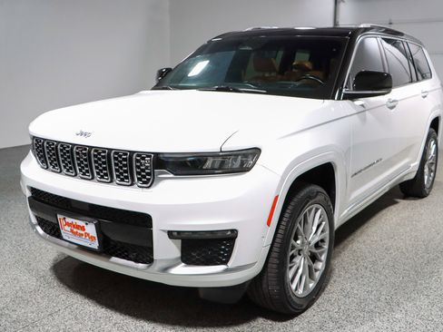 Used 2022 Jeep Grand Cherokee L Summit w/ Advanced Protech Group IV AWD/4WD image 35