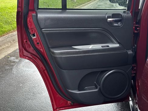 Used 2016 Jeep Compass High Altitude image 21