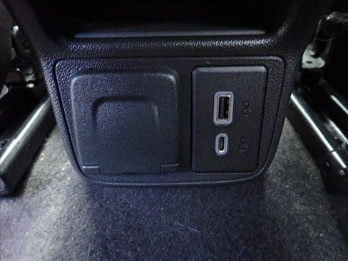 Used 2021 Chevrolet TrailBlazer LT w/ Convenience Package AWD/4WD image 10