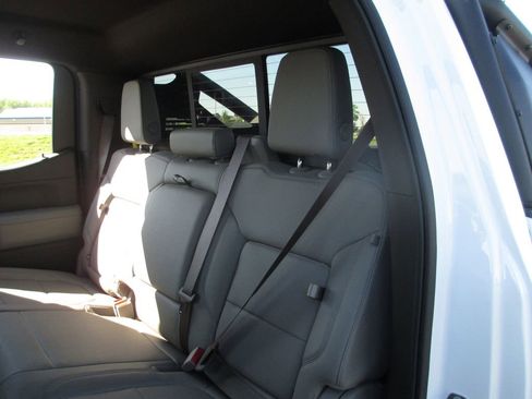 Used 2022 GMC Sierra 1500 SLT w/ SLT Premium Package AWD/4WD image 20