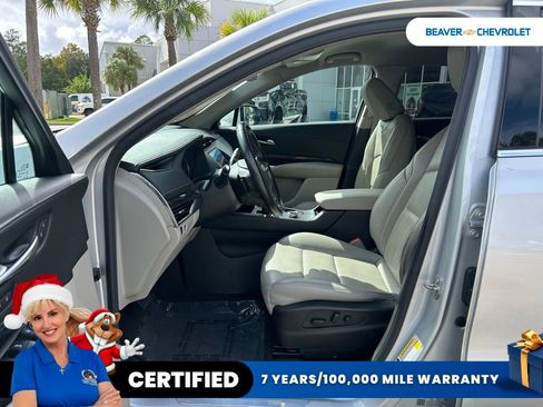 Used 2022 Cadillac XT4 Premium Luxury w/ Safety Alert Package image 5