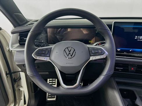 New 2026 Volkswagen Tiguan SE R-Line AWD/4WD image 11
