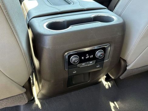 Used 2023 Chevrolet Tahoe LT AWD/4WD image 16