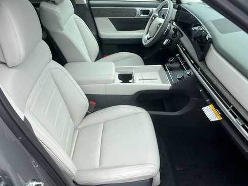 New 2025 Hyundai Santa Fe Calligraphy image 16