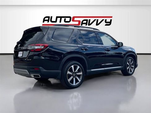 Used 2024 Honda Pilot Elite image 7