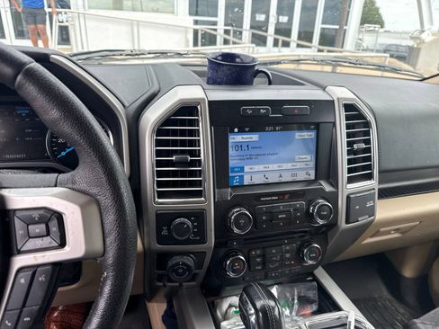 Used 2016 Ford F150 Lariat AWD/4WD image 21