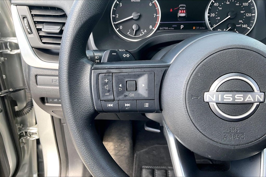 Used 2024 Nissan Rogue S AWD/4WD image 11