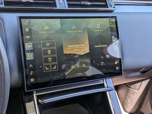 Used 2024 Land Rover Range Rover Velar Dynamic SE image 5