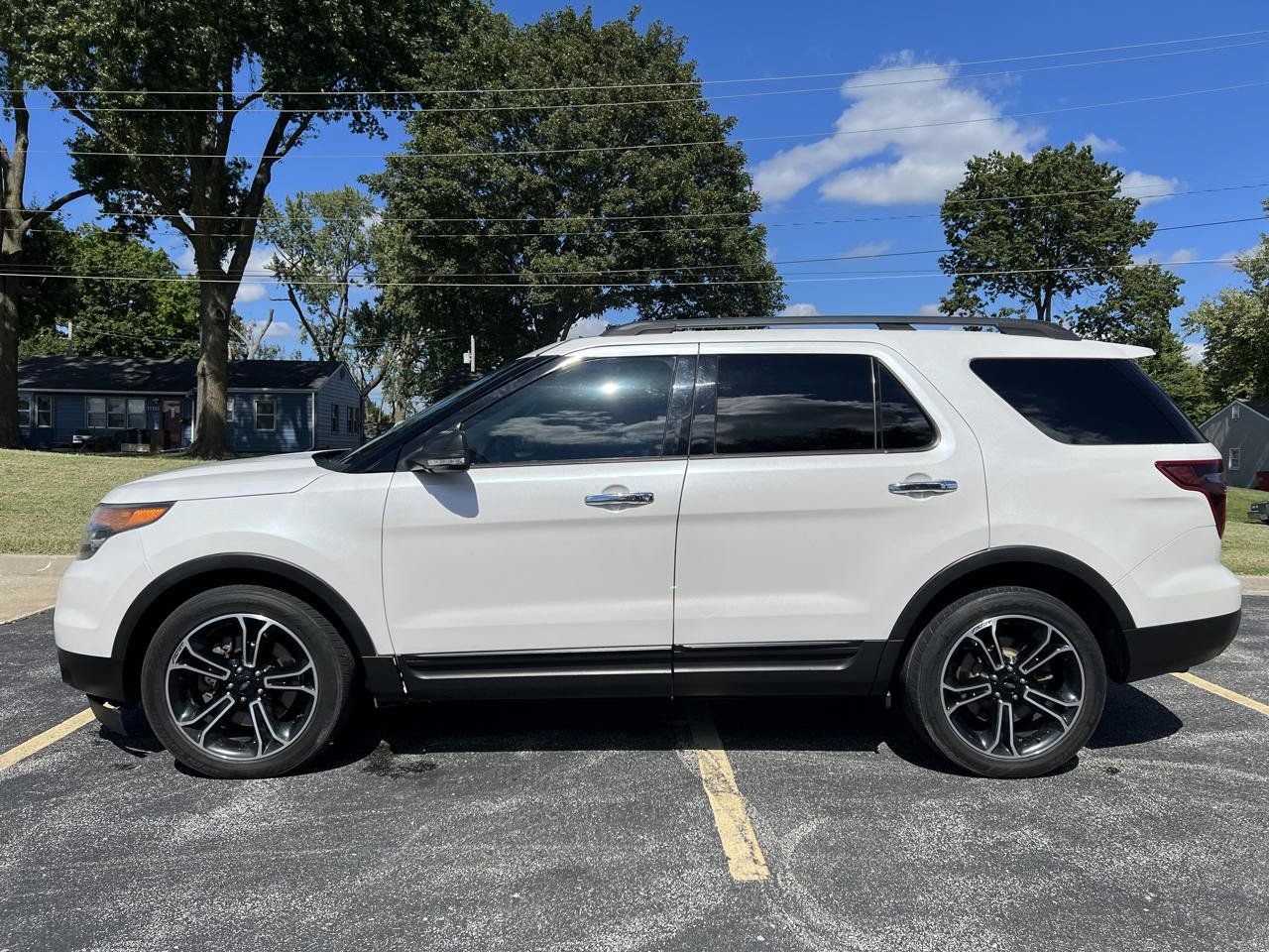 Used 2014 Ford Explorer Sport w/ Equipment Group 401A AWD/4WD image 2