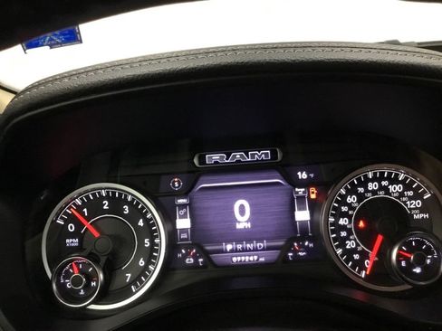 Used 2021 RAM 1500 Laramie image 35