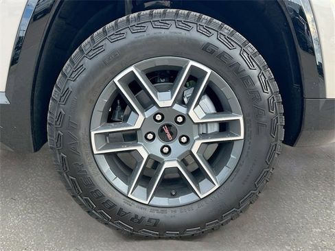 New 2026 GMC Terrain AT4 w/ Convenience Package III image 19