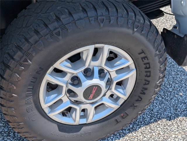 Used 2024 GMC Sierra 2500 Pro AWD/4WD image 10