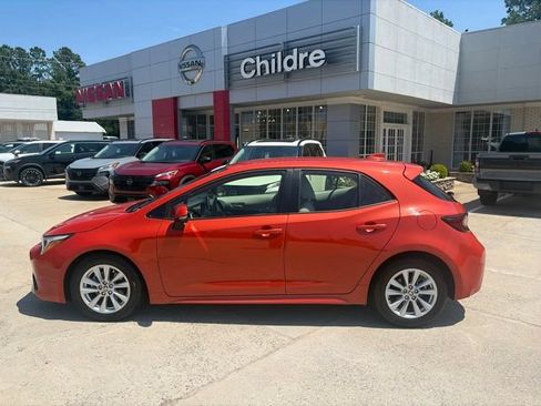 Used 2023 Toyota Corolla SE FWD image 1