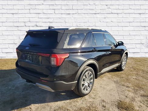 New 2026 Ford Explorer Platinum image 2
