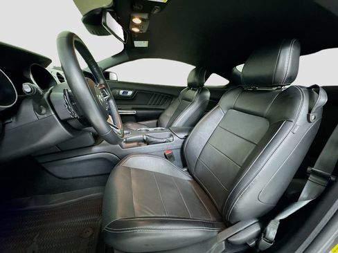 Used 2021 Ford Mustang GT Premium w/ Black Accent Package RWD image 11