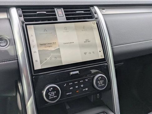 New 2026 Land Rover Discovery Limited Edition image 12