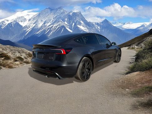 Used 2024 Tesla Model 3 Performance image 5