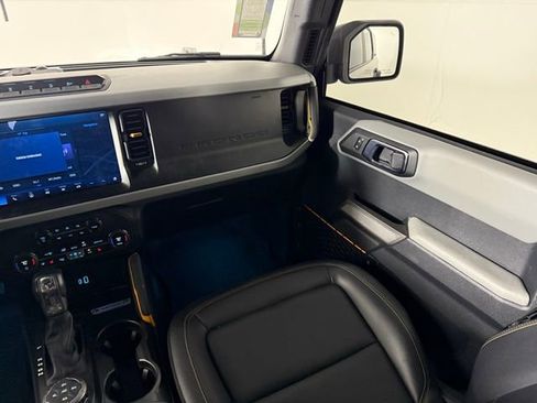 Used 2023 Ford Bronco Badlands image 21