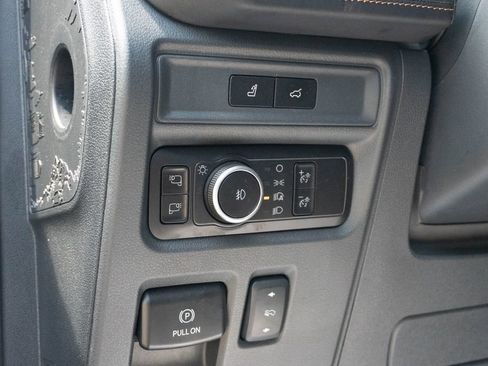 Used 2024 Ford Expedition Platinum RWD image 26