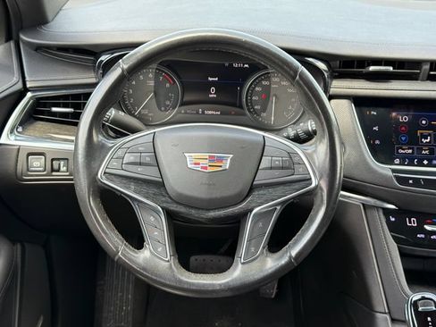 Used 2021 Cadillac XT5 Premium Luxury FWD image 23