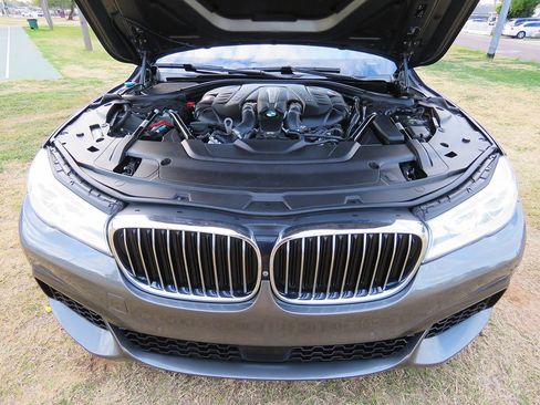 Used 2016 BMW 750i xDrive 750i xDrive image 13